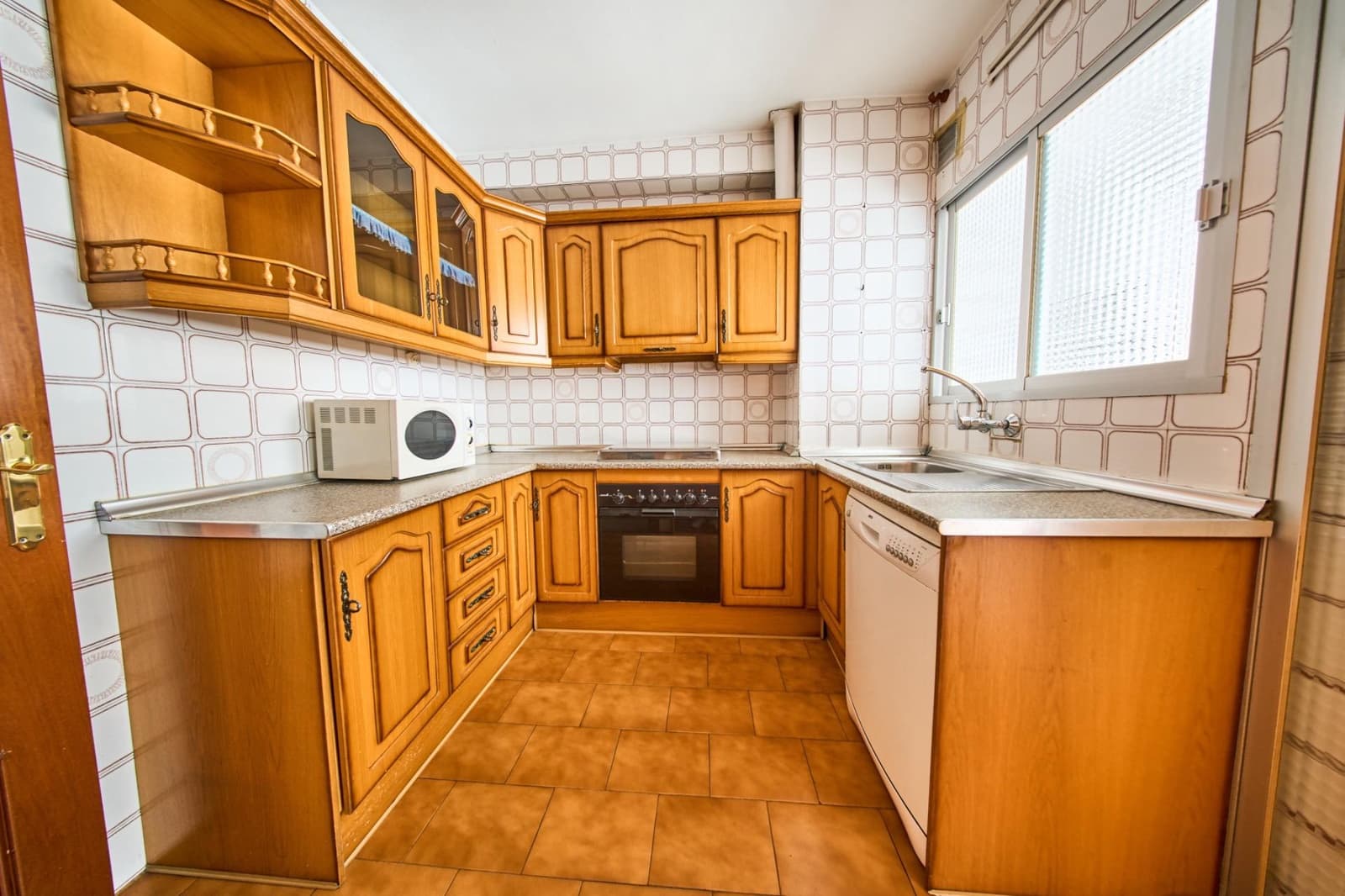 4 soveværelse Lejlighed til salg i Granada by - € 310.000 (Ref: 9920616)