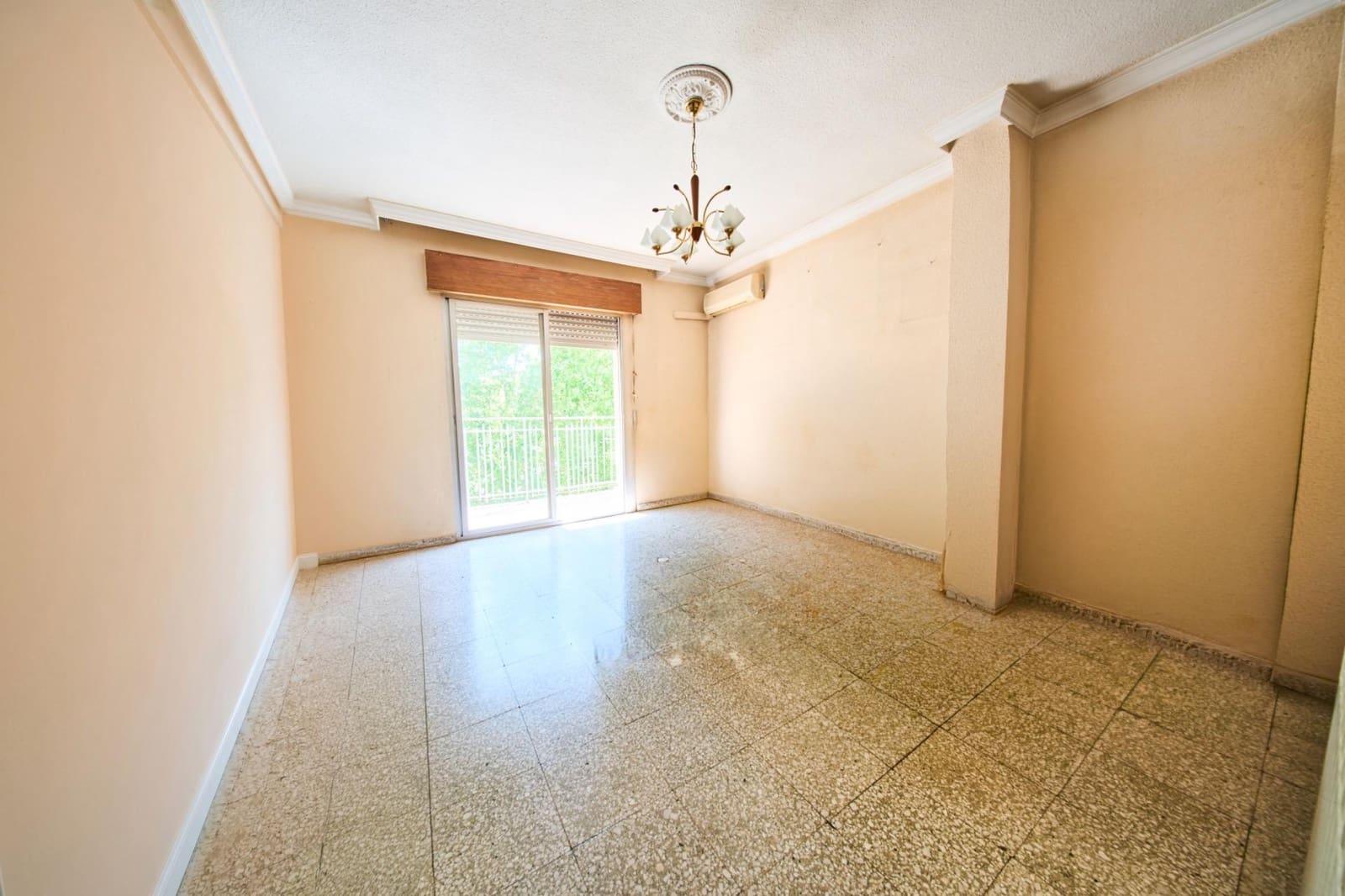 4 soveværelse Lejlighed til salg i Granada by - € 310.000 (Ref: 9920616)