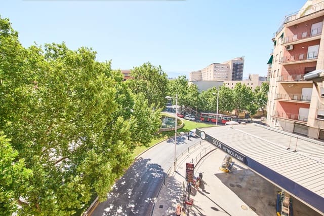4 soveværelse Lejlighed til salg i Granada by - € 310.000 (Ref: 9920616)