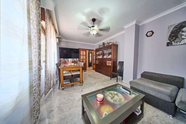 4 slaapkamer Halfvrijstaande villa te koop in Maracena - € 399.000 (Ref: 9924743)