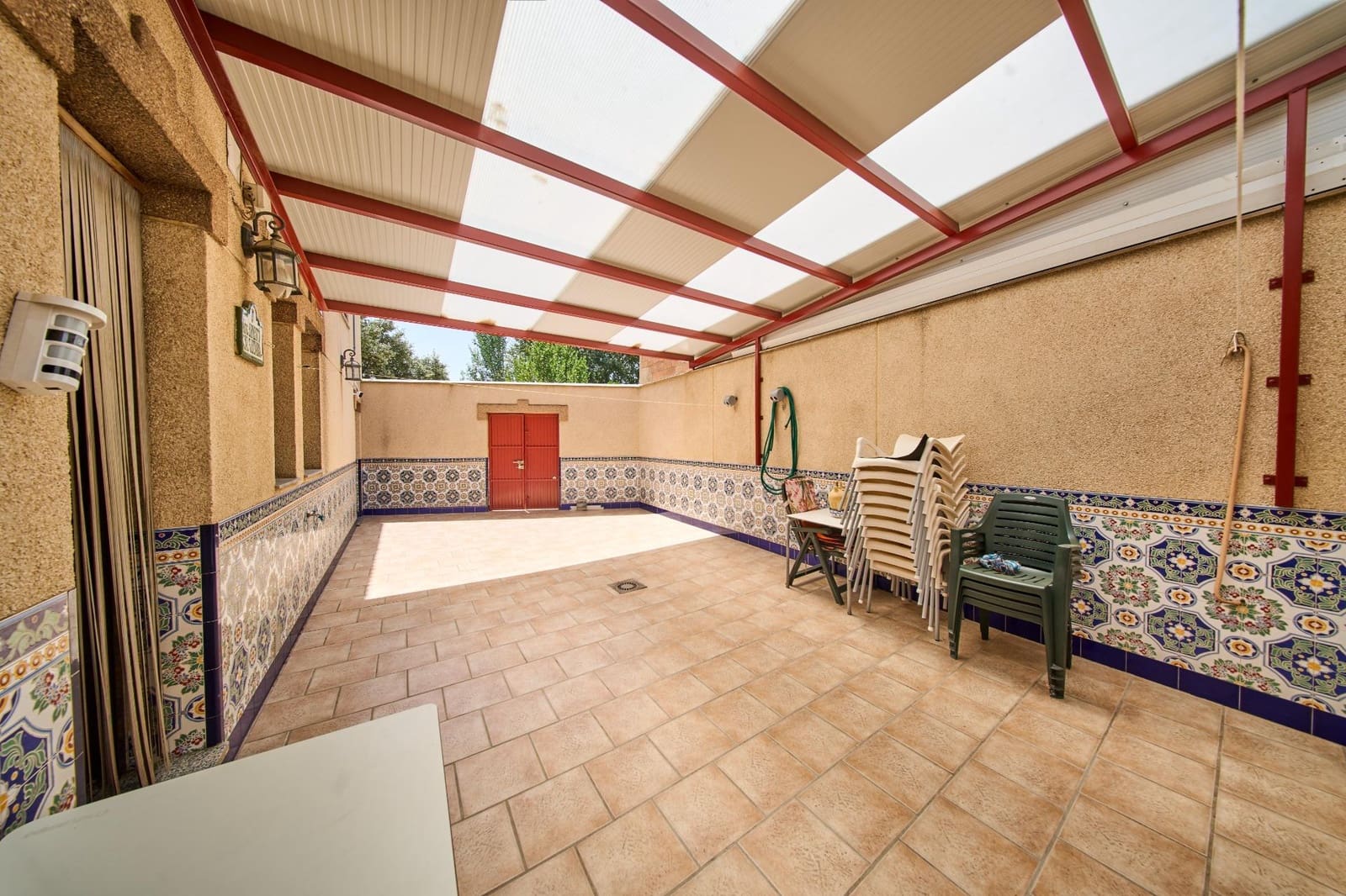 4 bedroom Semi-detached Villa for sale in Maracena - € 399,000 (Ref: 9924743)