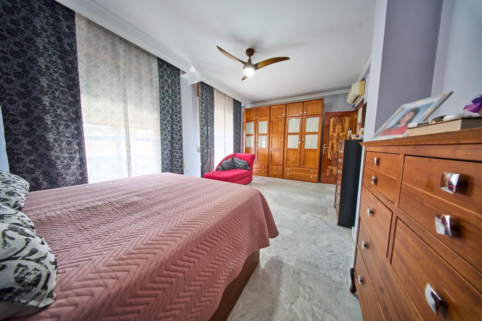 4 bedroom Semi-detached Villa for sale in Maracena - € 399,000 (Ref: 9924743)