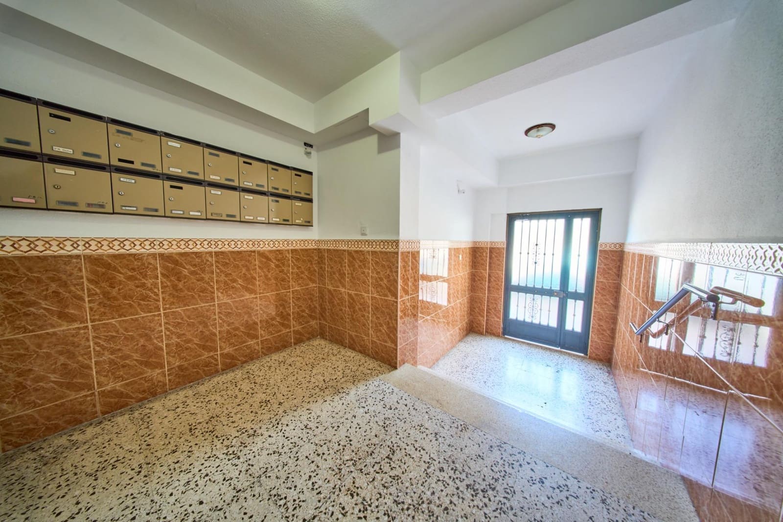 3 soveværelse Lejlighed til salg i Granada by - € 160.000 (Ref: 9929559)