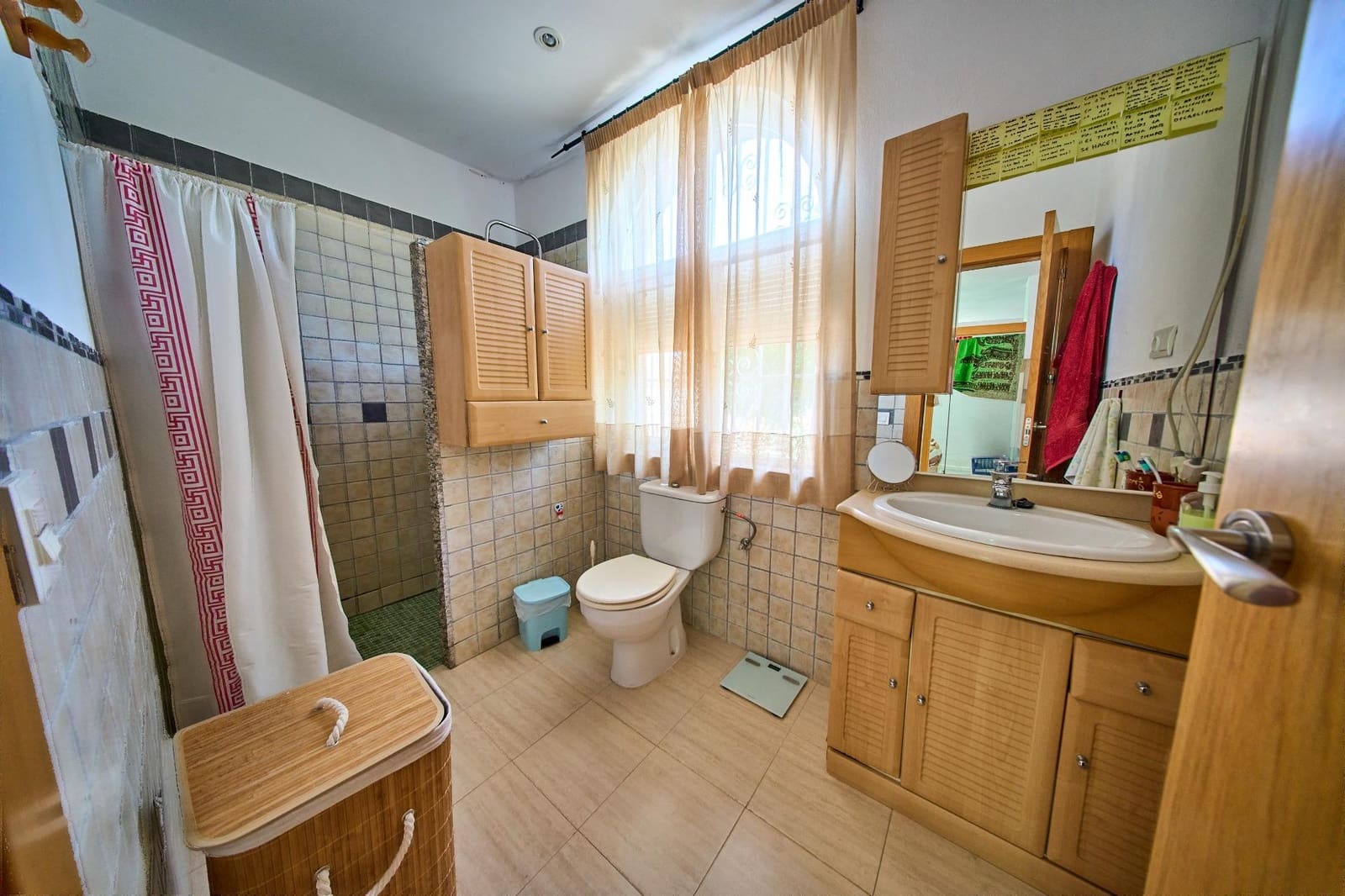 6 bedroom Villa for sale in Nivar with pool garage - € 320,000 (Ref: 9931739)
