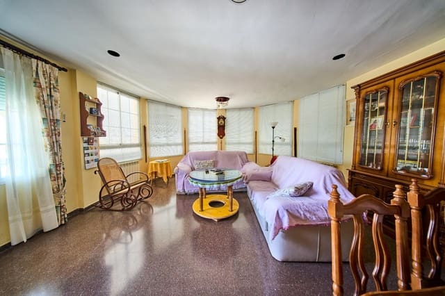 6 slaapkamer Villa te koop in Nívar met zwembad garage - € 299.900 (Ref: 9931739)