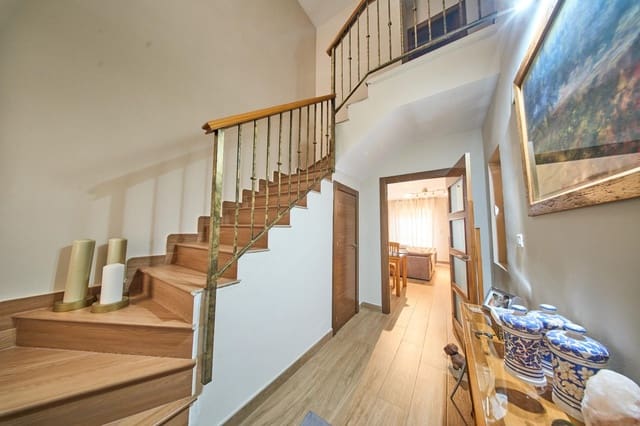 3 soveværelse Rækkehus til salg i Jun - € 215.000 (Ref: 9934384)