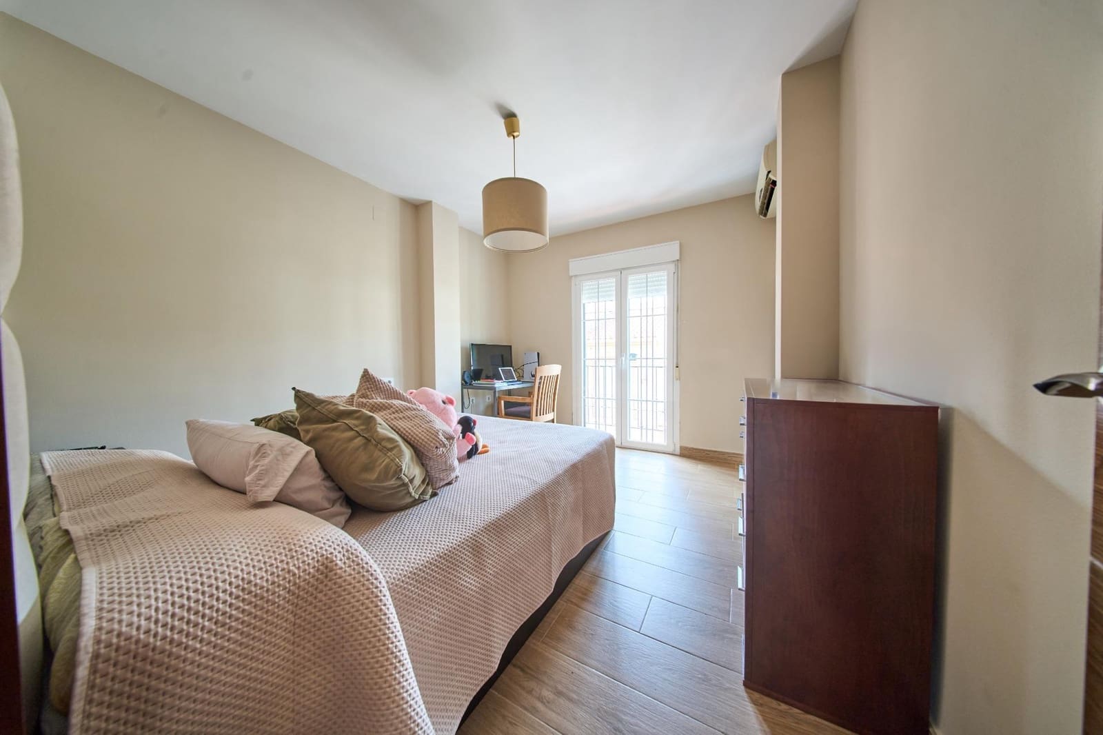 3 soveværelse Rækkehus til salg i Jun - € 215.000 (Ref: 9934384)
