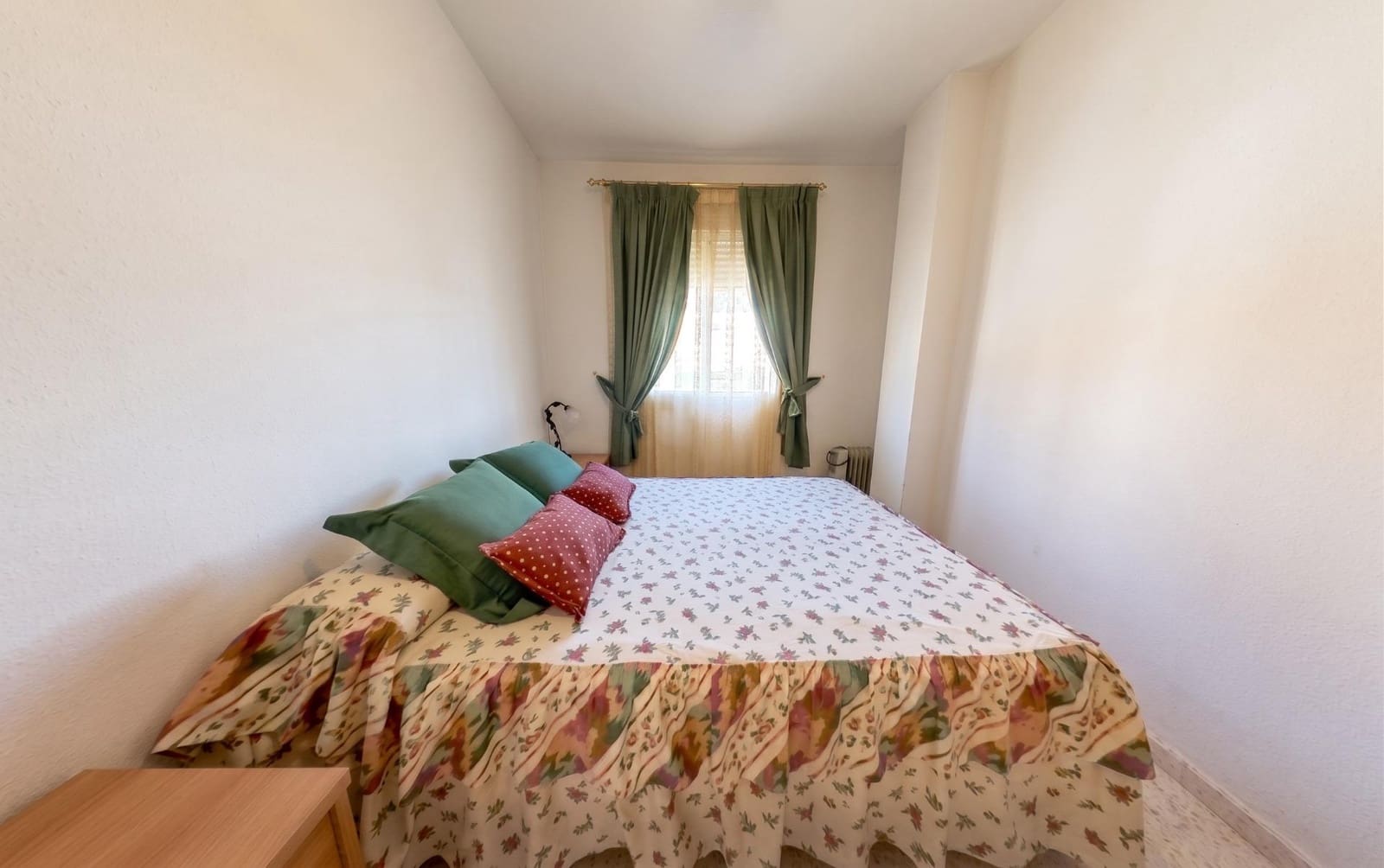 2 bedroom Flat for sale in Guevejar - € 108,000 (Ref: 9938378)