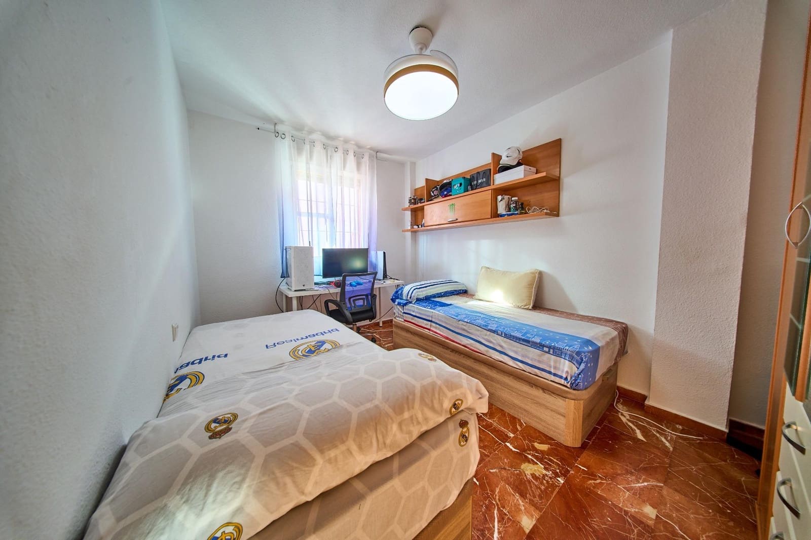 3 camera da letto Villetta a Schiera in vendita in Jun - 189.900 € (Rif: 9938379)