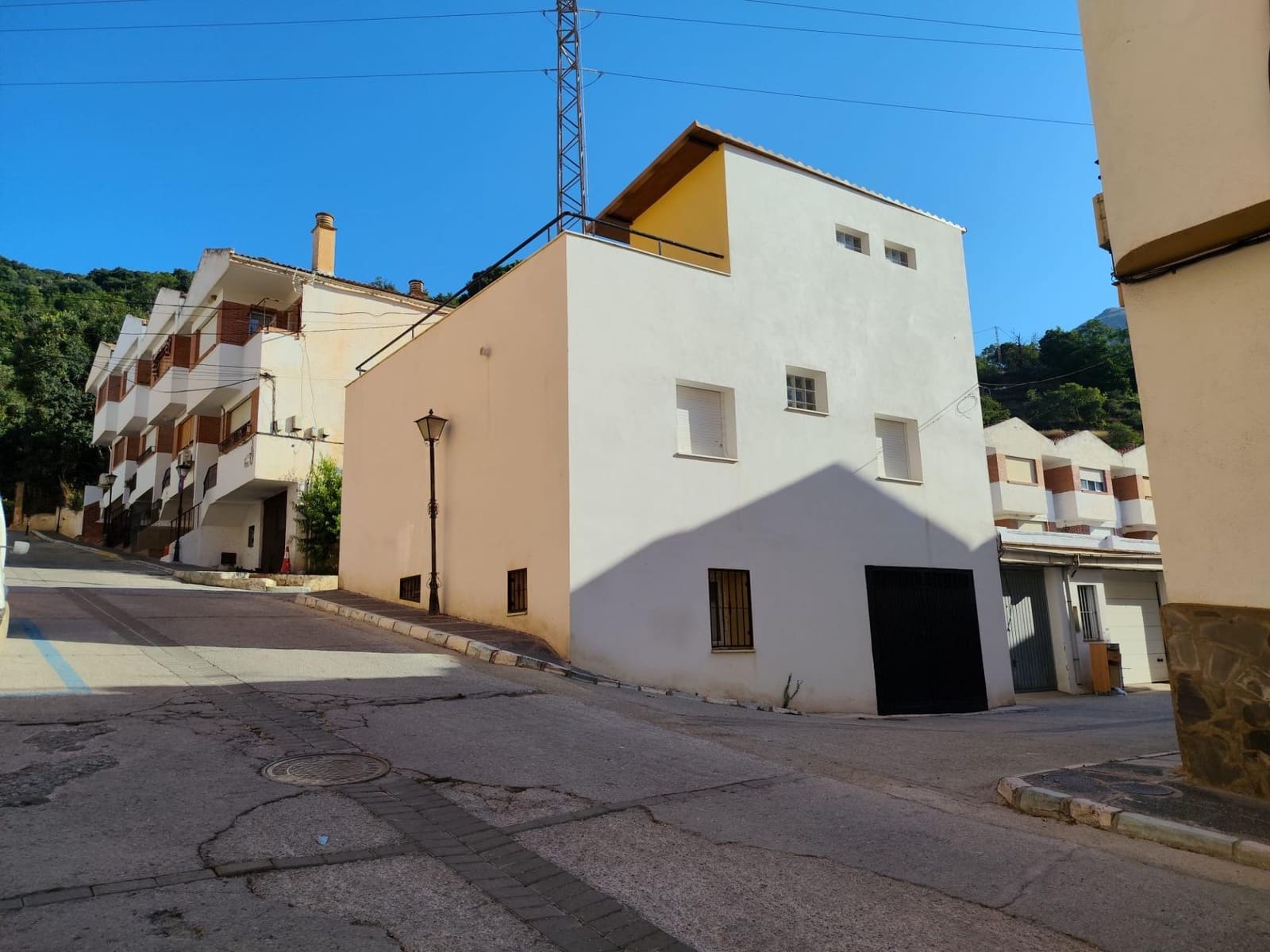 2 quarto Casa em Banda para venda em Lanjaron com garagem - 120 000 € (Ref: 9938380)