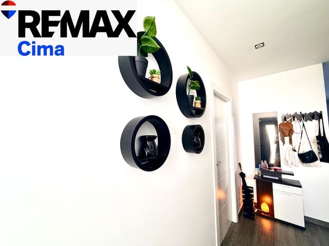3 sypialnia Dom na sprzedaż w Cúllar z garażem - 180 000 € (Ref: 9940345)