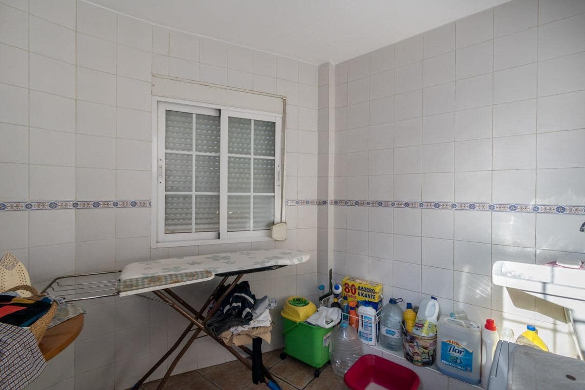 6 soveværelse Villa til salg i Albolote med swimmingpool - € 399.000 (Ref: 9942710)