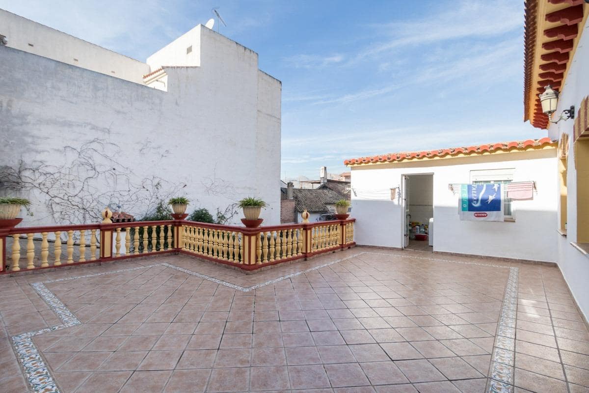 6 soveværelse Villa til salg i Albolote med swimmingpool - € 399.000 (Ref: 9942710)