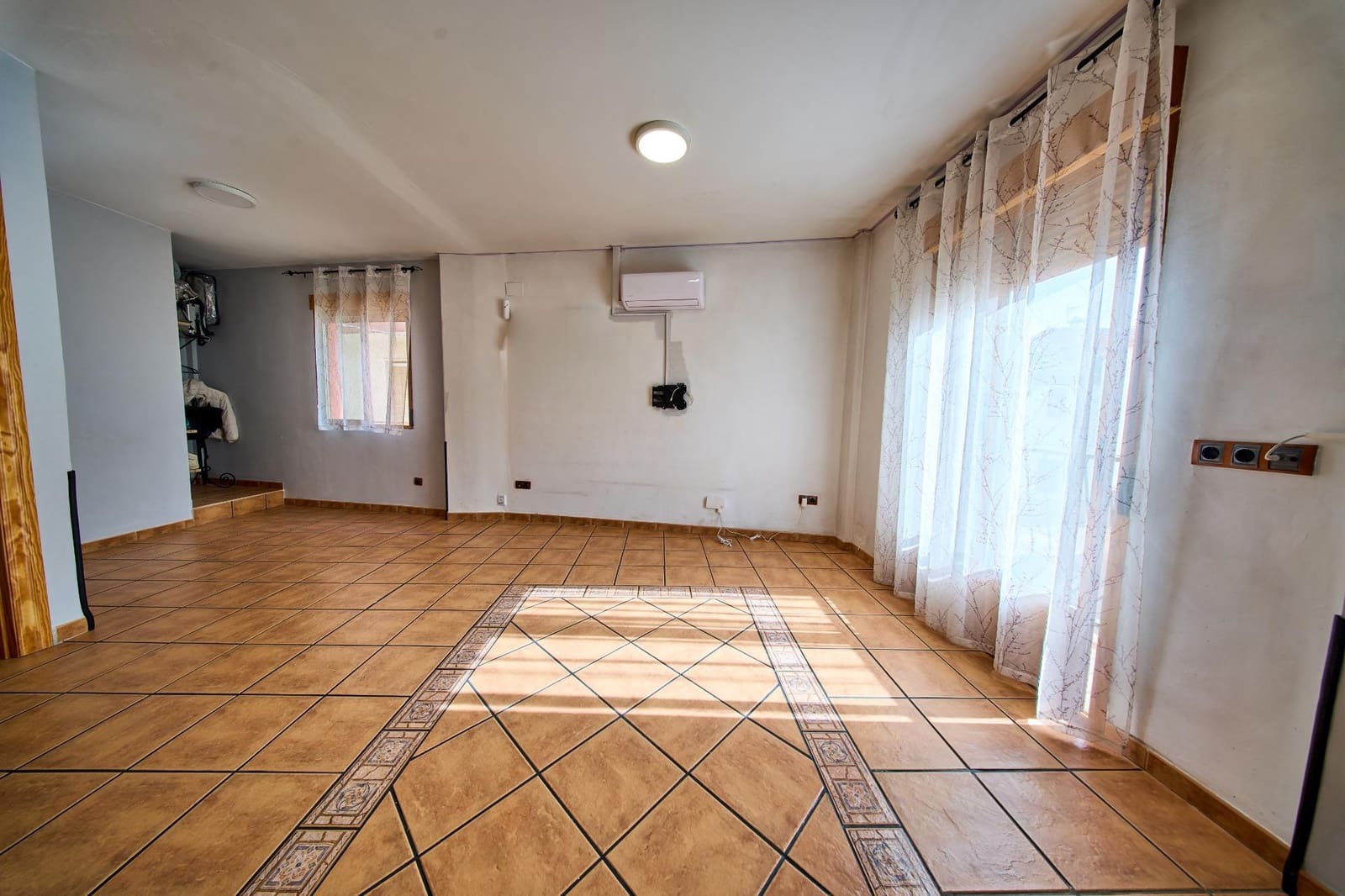 Casa de 2 habitaciones en Montillana en venta - 79.900 € (Ref: 9945913)
