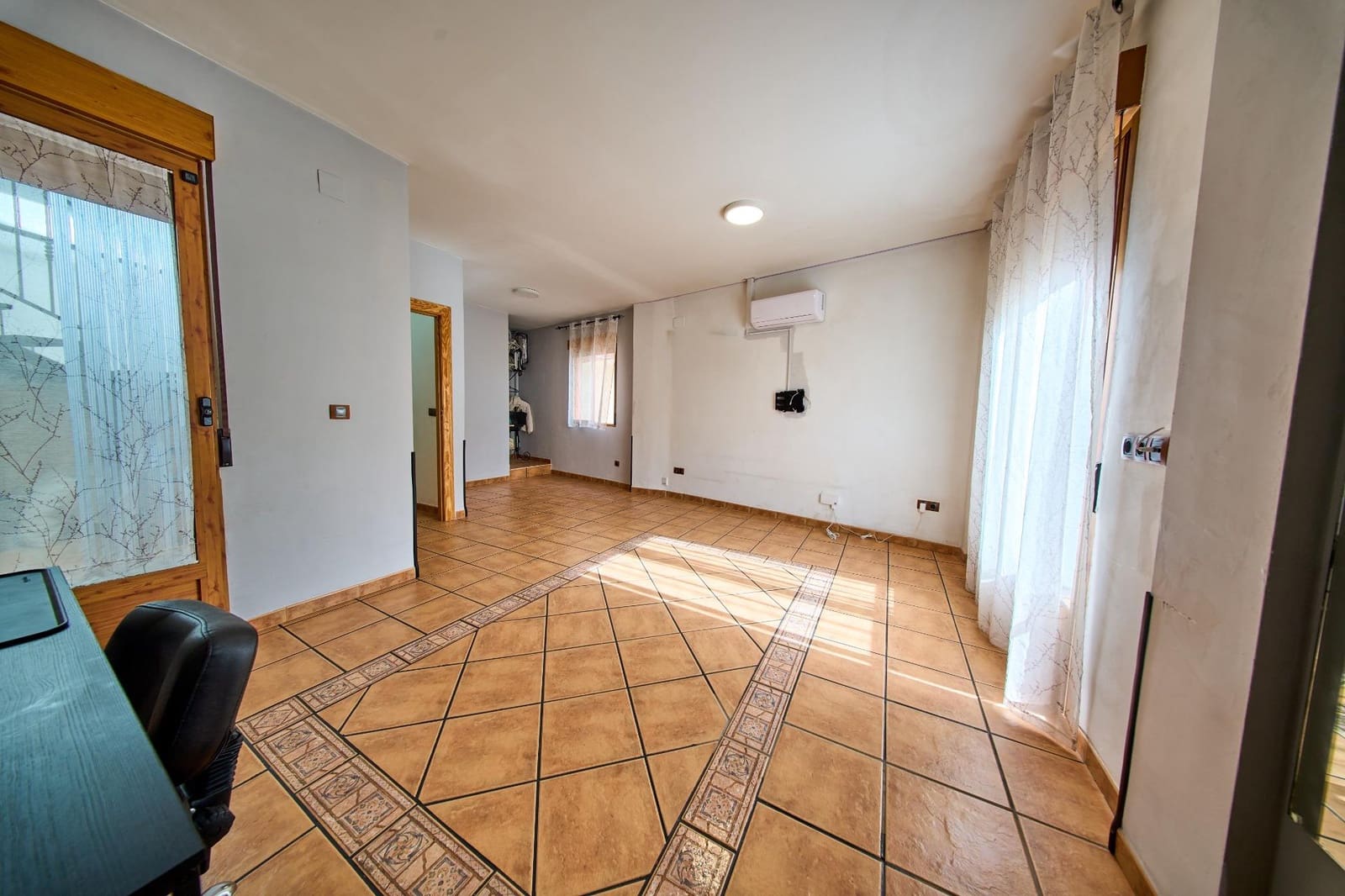 Casa de 2 habitaciones en Montillana en venta - 79.900 € (Ref: 9945913)