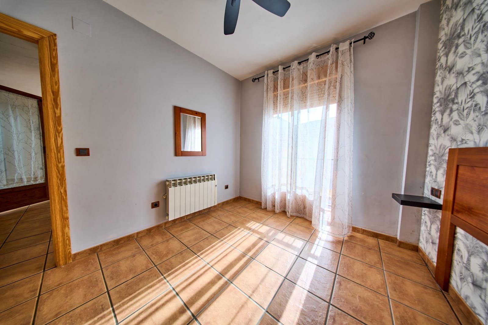 Casa de 2 habitaciones en Montillana en venta - 79.900 € (Ref: 9945913)