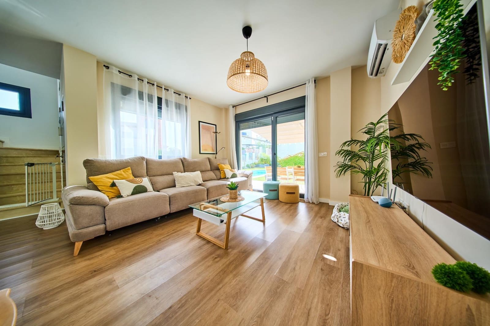 5 sypialnia Willa na sprzedaż w Dilar z basenem - 389 000 € (Ref: 9945914)