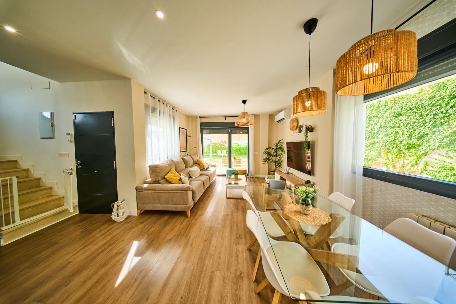 5 sypialnia Willa na sprzedaż w Dilar z basenem - 389 000 € (Ref: 9945914)