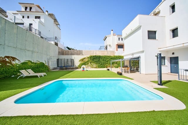 5 soverom Villa til salgs i Dílar med svømmebasseng - € 389 000 (Ref: 9945914)