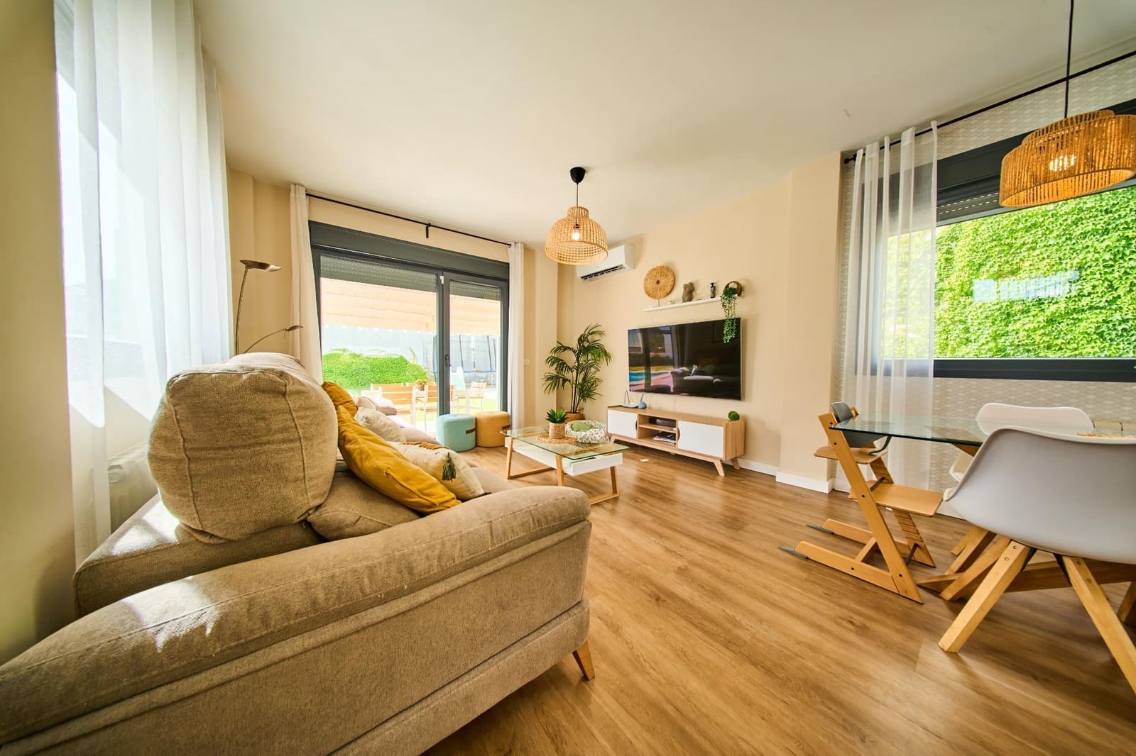 5 sypialnia Willa na sprzedaż w Dilar z basenem - 389 000 € (Ref: 9945914)