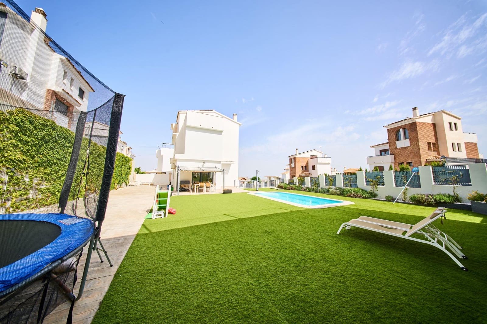 5 sypialnia Willa na sprzedaż w Dilar z basenem - 389 000 € (Ref: 9945914)