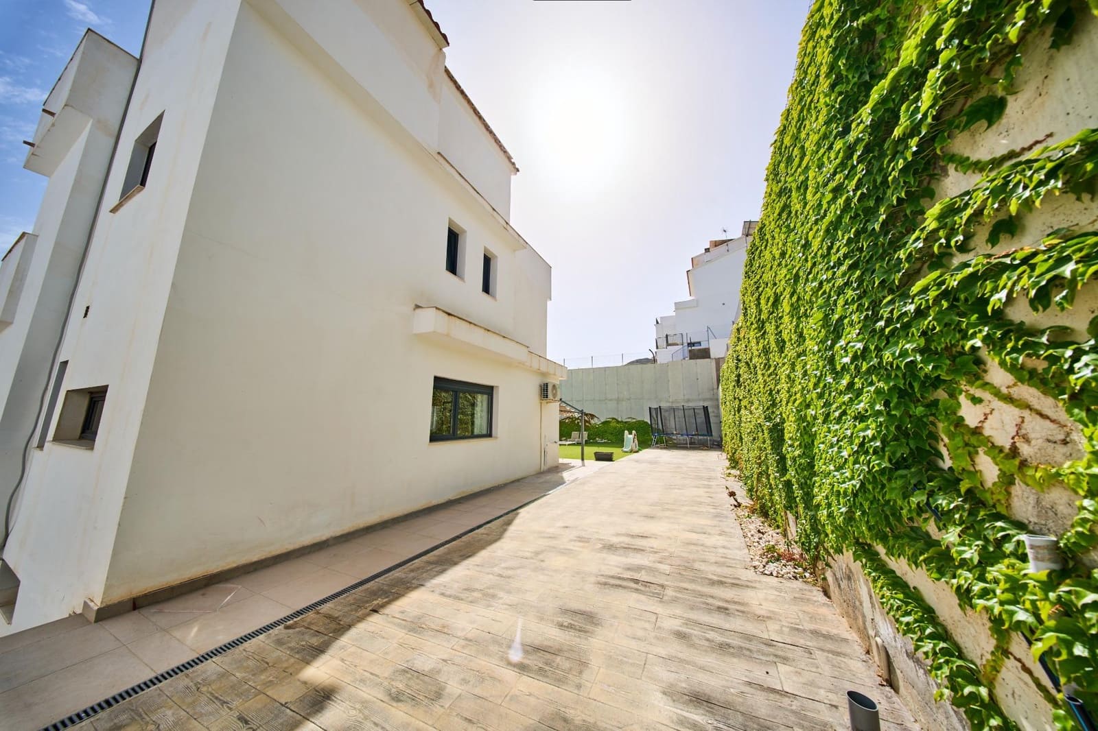 5 sypialnia Willa na sprzedaż w Dilar z basenem - 389 000 € (Ref: 9945914)