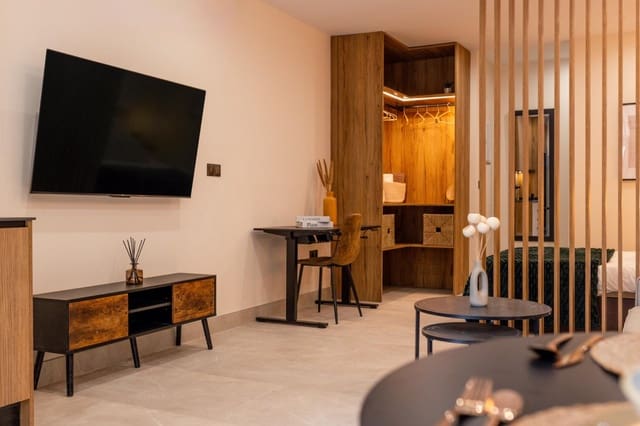 Loft til salg i Granada by - € 133.700 (Ref: 9945915)
