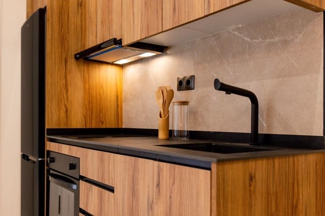 Loft til salg i Granada by - € 133.700 (Ref: 9945915)