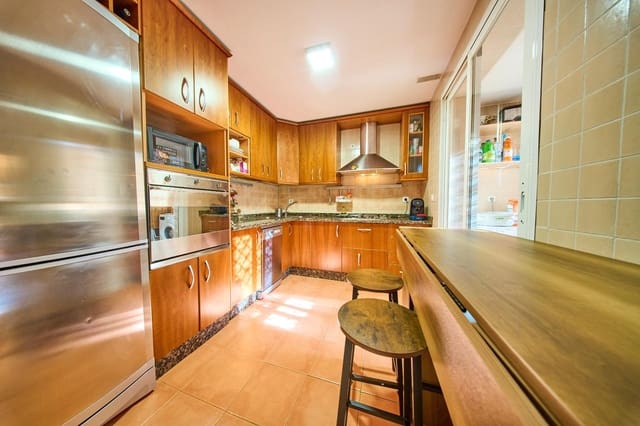 3 soverom Rekkehus til salgs i Armilla med garasje - € 280 000 (Ref: 9945916)