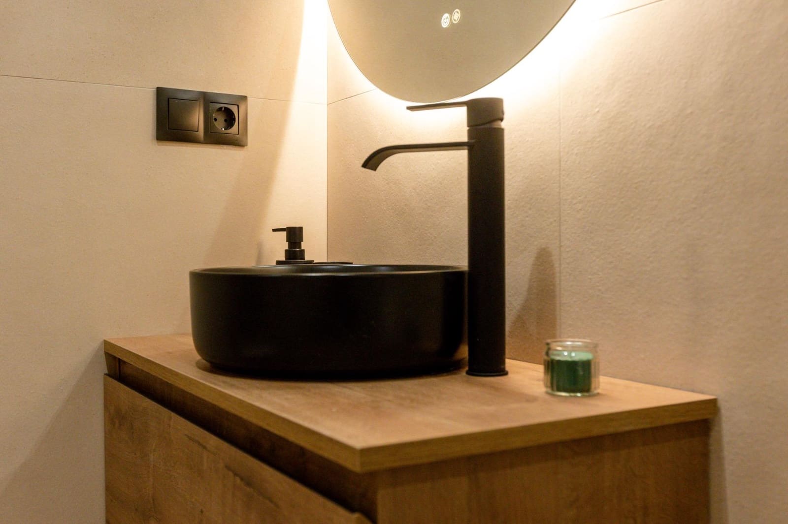 Loft til salg i Granada by - € 133.700 (Ref: 9945917)