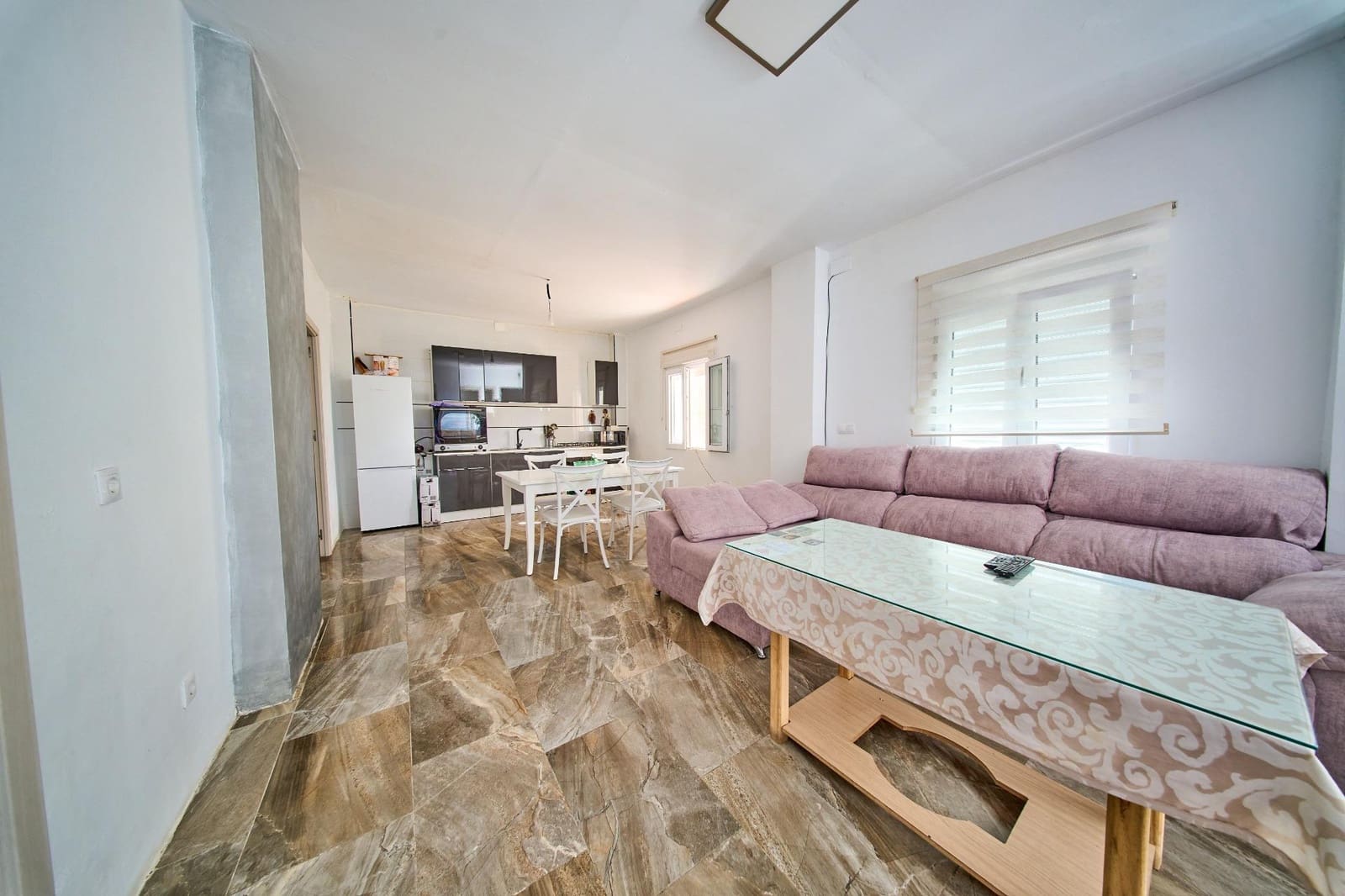 3 Zimmer Haus zu verkaufen in Granada Stadt - 135.000 € (Ref: 9950001)