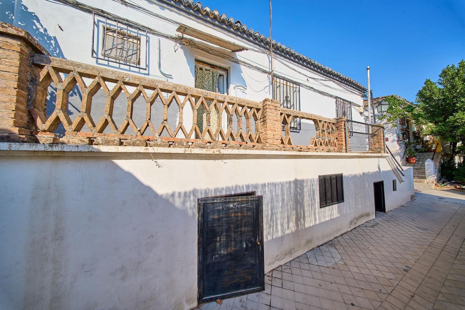 3 Zimmer Haus zu verkaufen in Granada Stadt - 135.000 € (Ref: 9950001)
