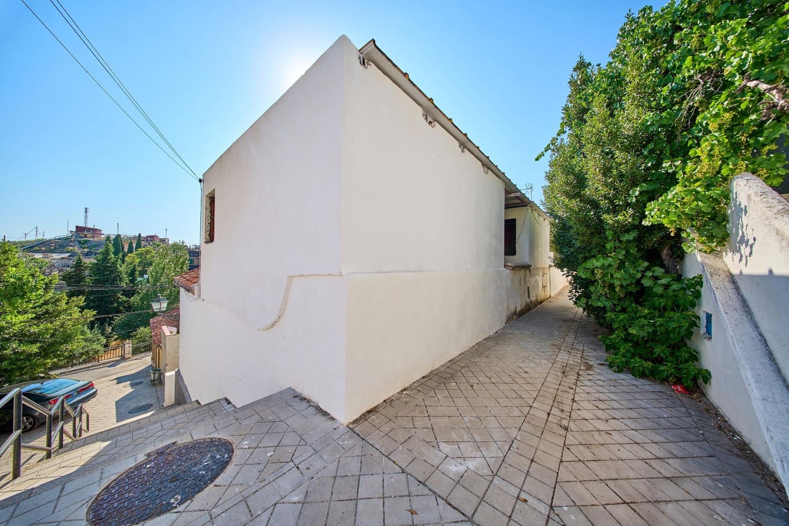 3 Zimmer Haus zu verkaufen in Granada Stadt - 135.000 € (Ref: 9950001)