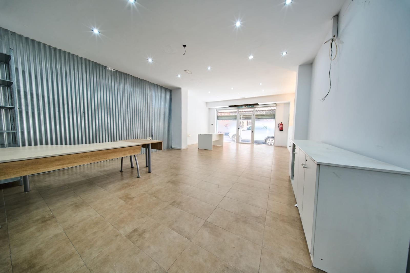 Komercyjne na sprzedaż w Miasto Grenada - 219 900 € (Ref: 9952797)