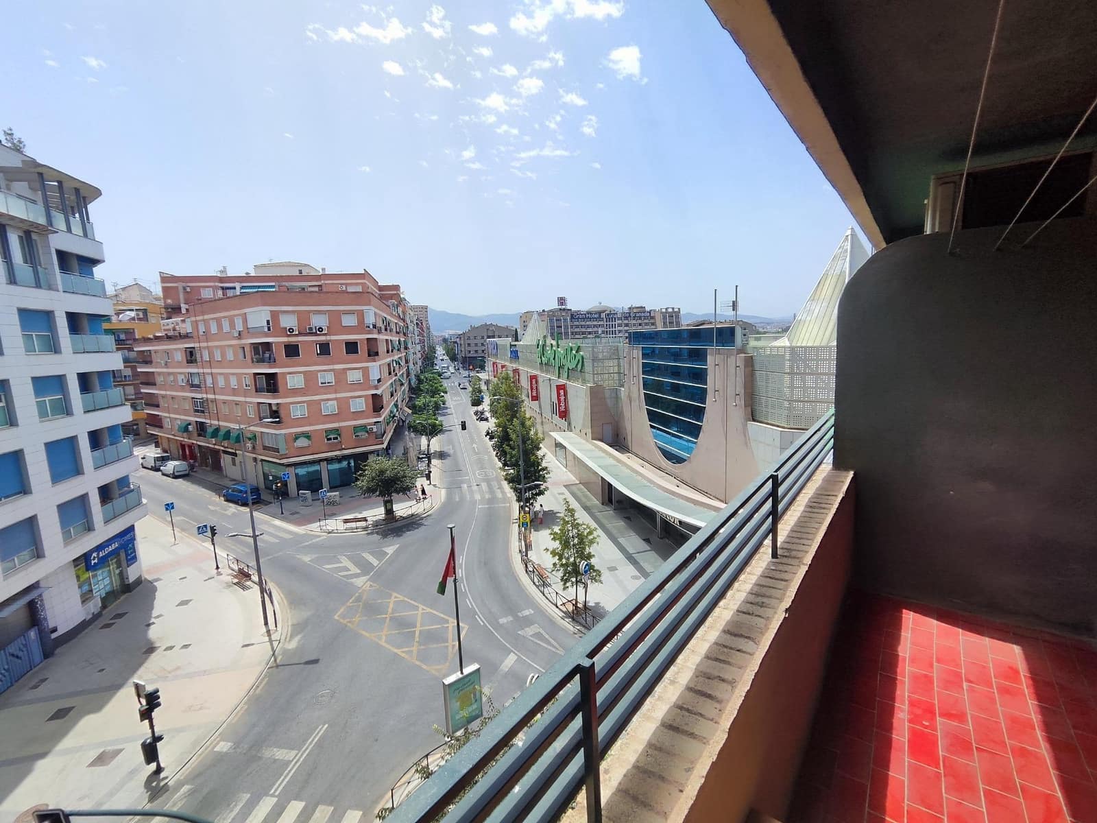 Piso de 1 habitación en Granada ciudad en alquiler - 780 € (Ref: 9965463)