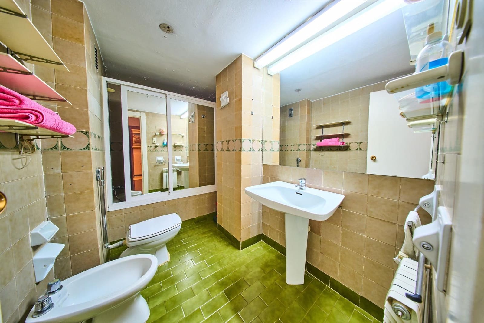 4 sypialnia Mieszkanie na sprzedaż w Miasto Grenada z basenem garażem - 395 000 € (Ref: 9965465)