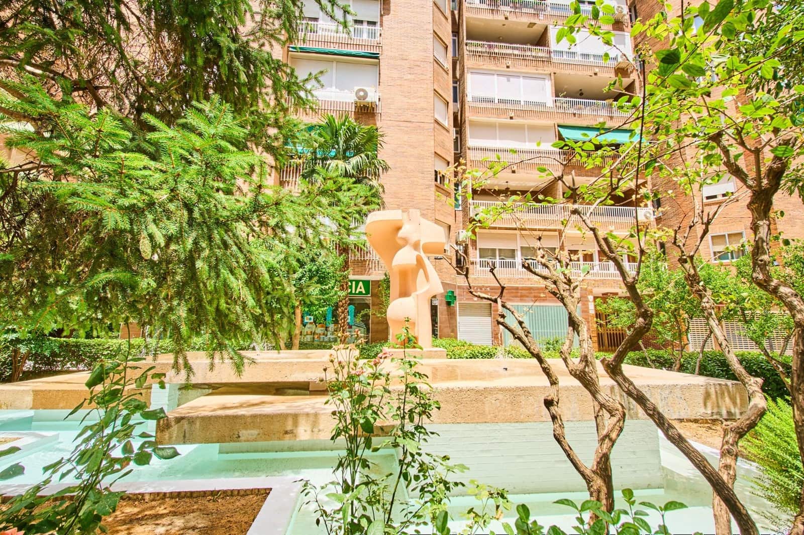 4 sypialnia Mieszkanie na sprzedaż w Miasto Grenada z basenem garażem - 395 000 € (Ref: 9965465)