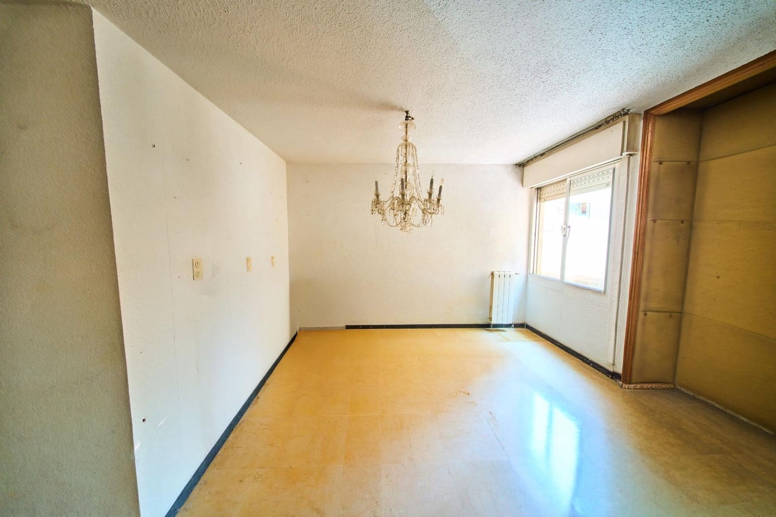 4 sypialnia Mieszkanie na sprzedaż w Miasto Grenada z basenem garażem - 395 000 € (Ref: 9965465)