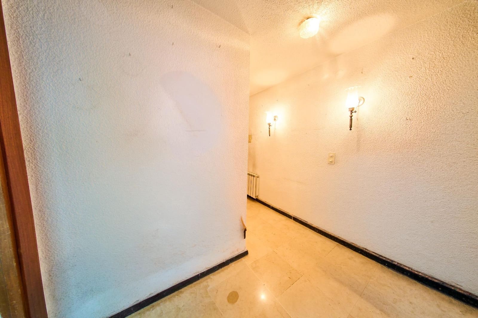 4 sypialnia Mieszkanie na sprzedaż w Miasto Grenada z basenem garażem - 395 000 € (Ref: 9965465)