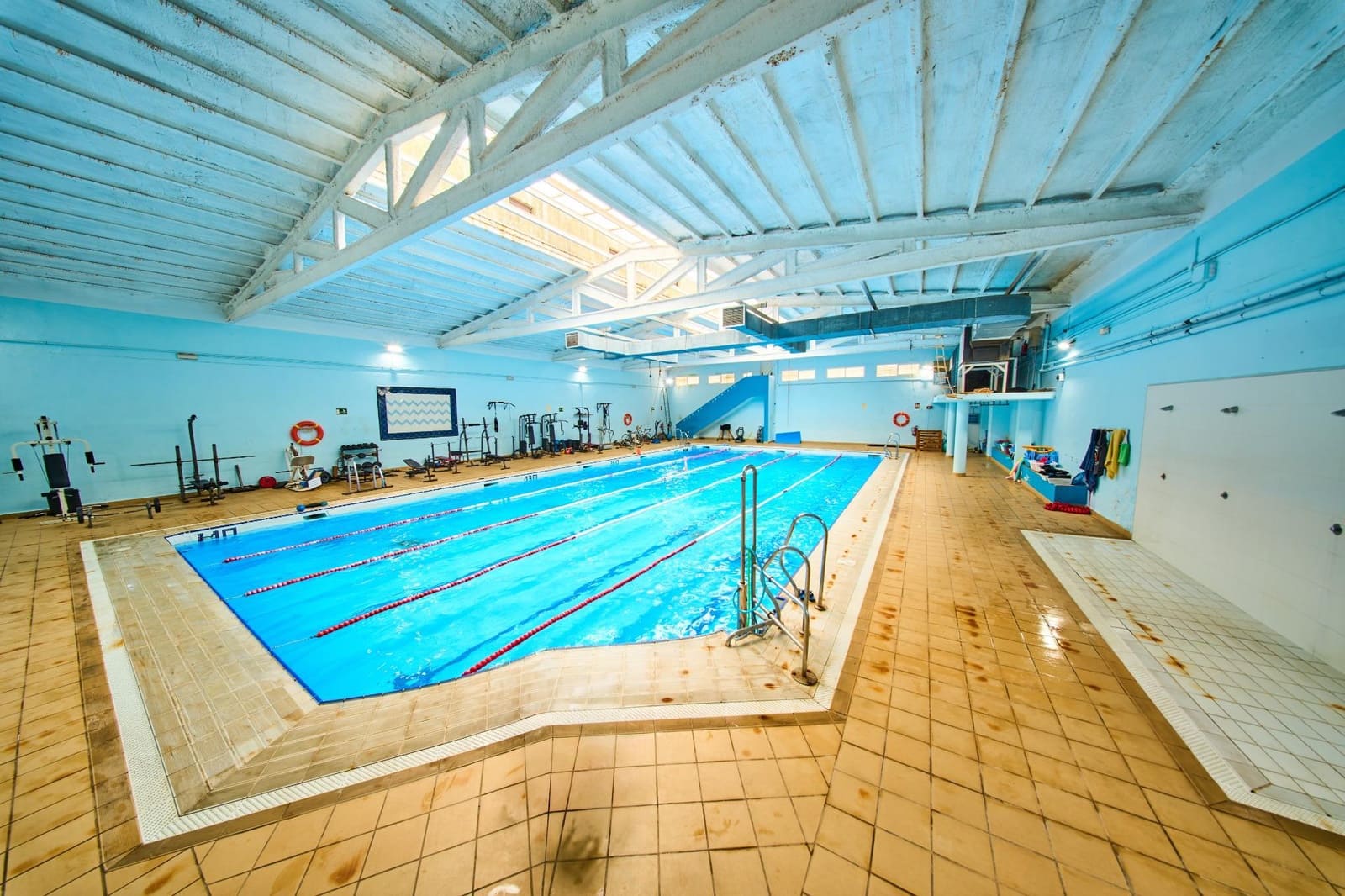4 sypialnia Mieszkanie na sprzedaż w Miasto Grenada z basenem garażem - 395 000 € (Ref: 9965465)