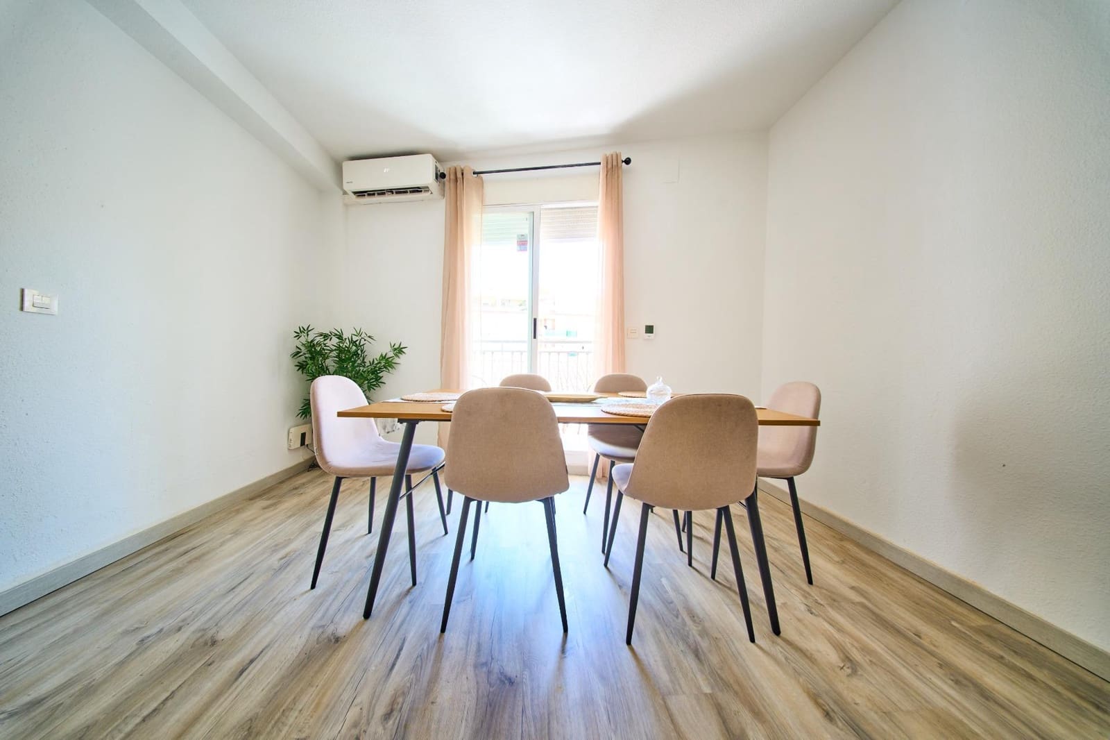 3 bedroom Flat for sale in Maracena with garage - € 225,000 (Ref: 9966788)