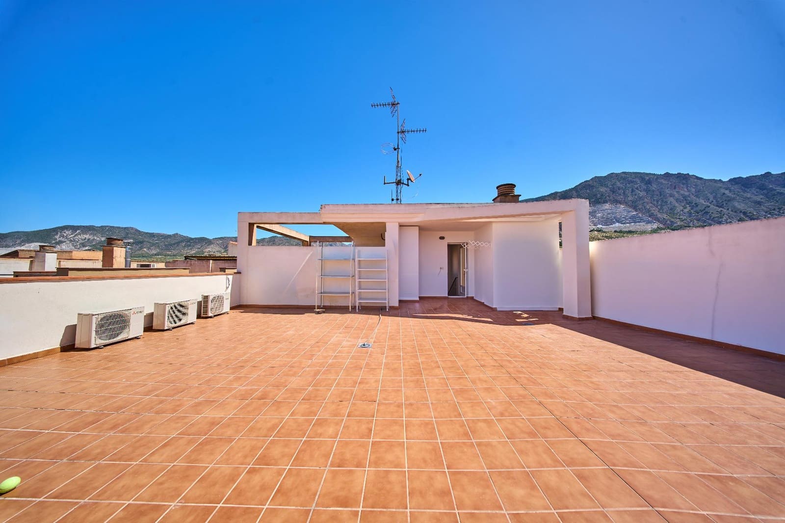 3 bedroom Flat for sale in Durcal - € 160,000 (Ref: 9966790)