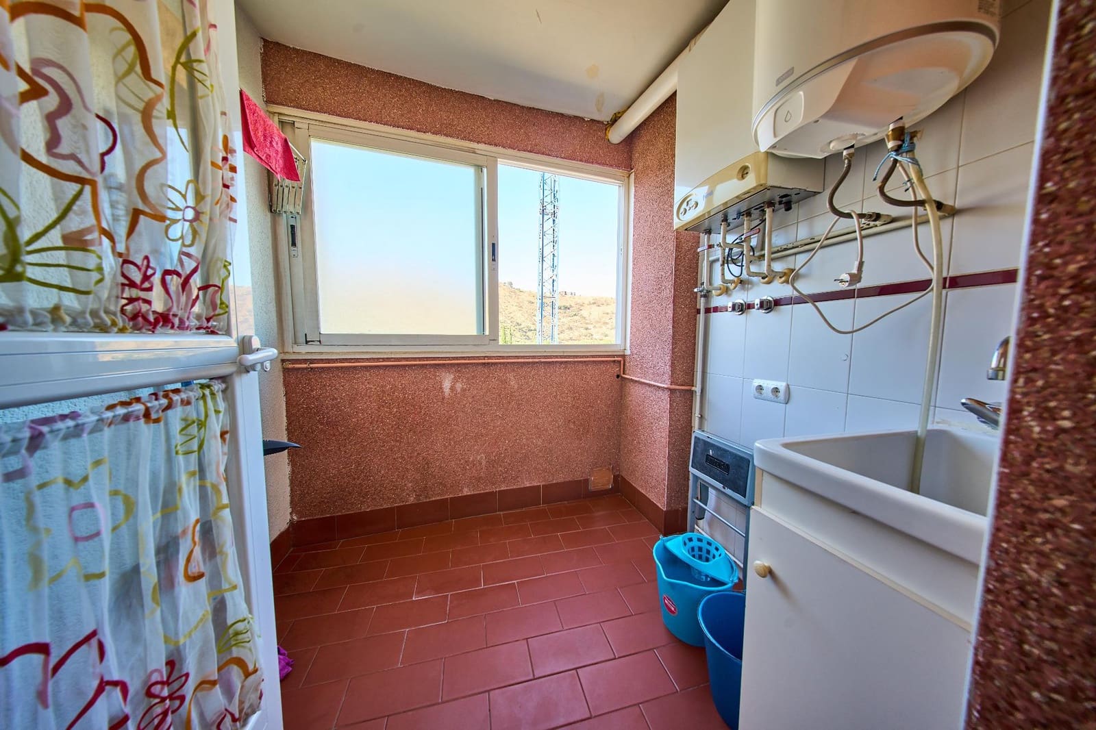 3 bedroom Flat for sale in Granada city with garage - € 245,000 (Ref: 9966791)