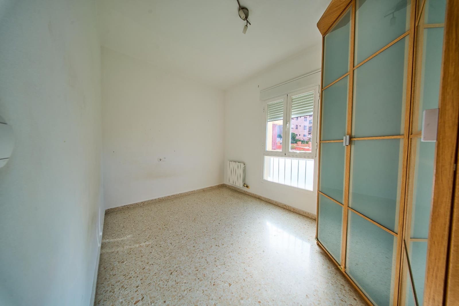 3 bedroom Flat for sale in Granada city with garage - € 245,000 (Ref: 9966791)
