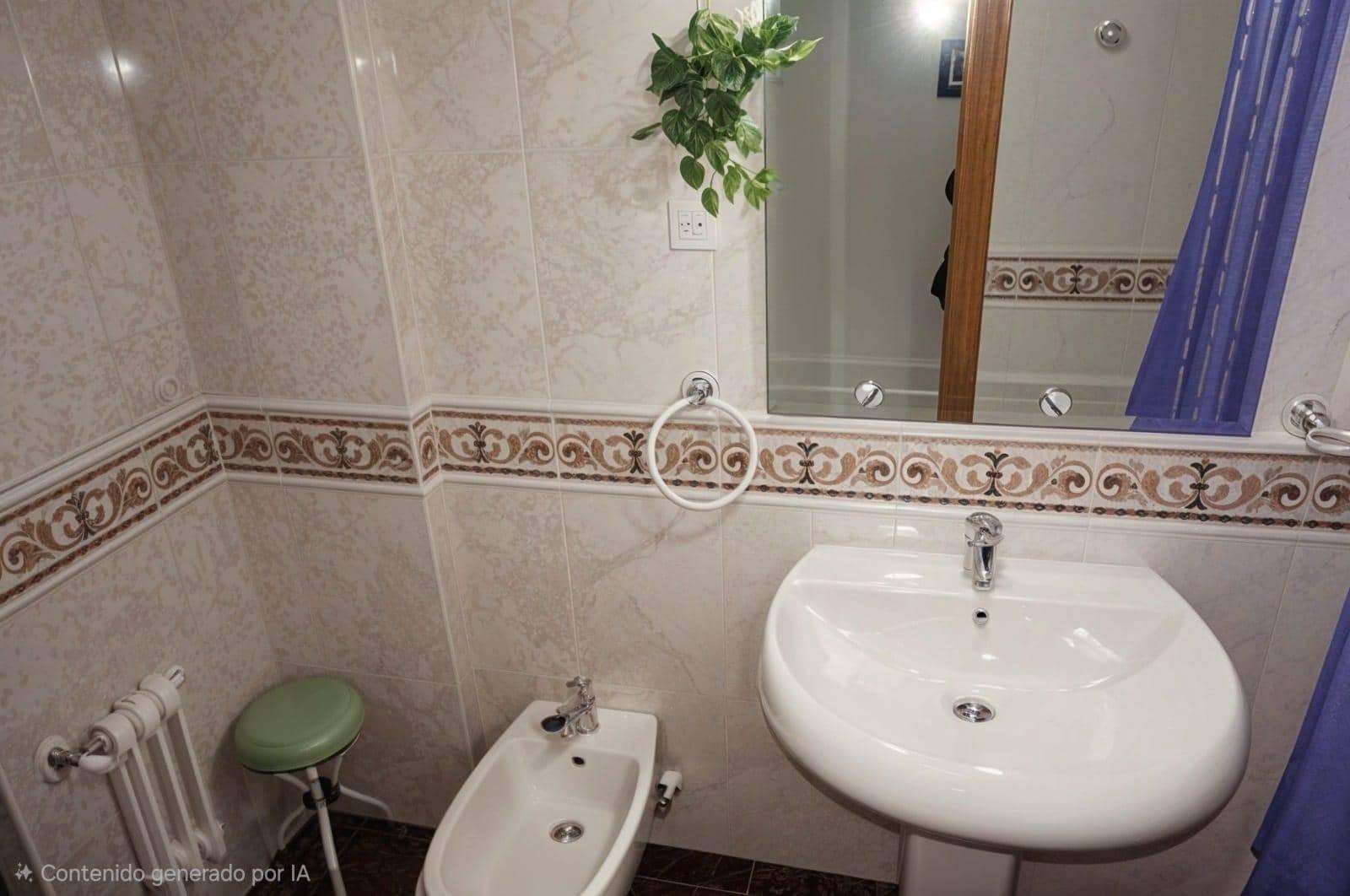 3 bedroom Flat for rent in Granada city - € 800 (Ref: 9967852)