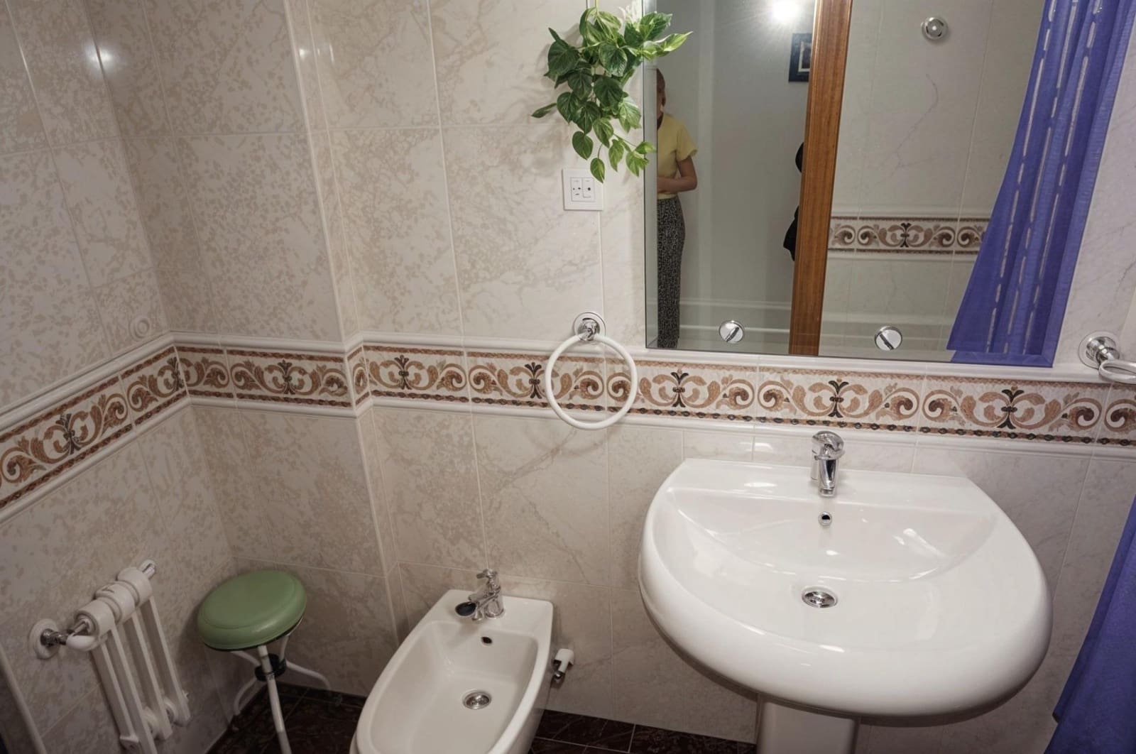 3 bedroom Flat for rent in Granada city - € 800 (Ref: 9967852)