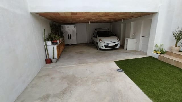 3 bedroom Semi-detached Villa for sale in La Zubia with garage - € 244,900 (Ref: 9970776)