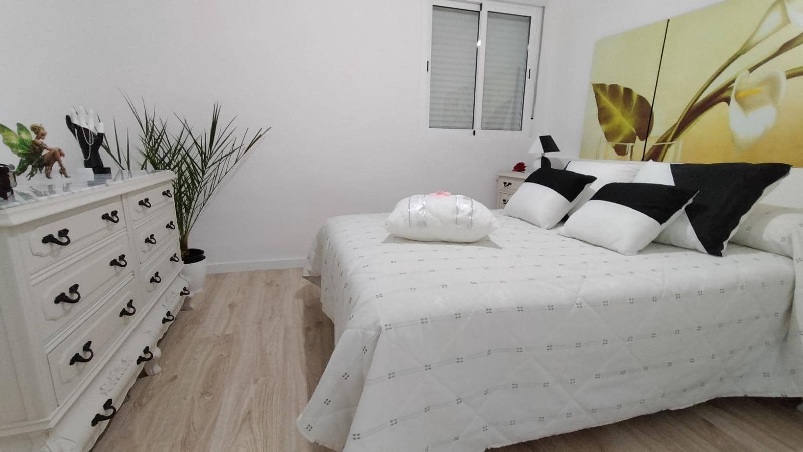 3 soveværelse Semi-Rækkehus til salg i La Zubia med garage - € 244.900 (Ref: 9970776)