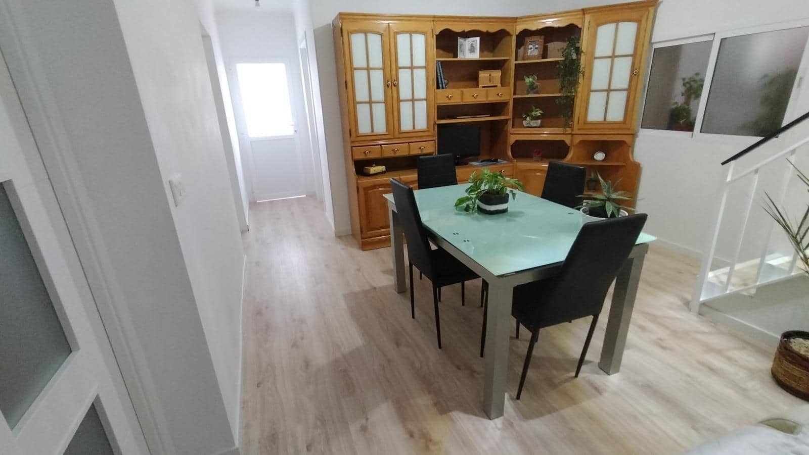 3 soveværelse Semi-Rækkehus til salg i La Zubia med garage - € 244.900 (Ref: 9970776)