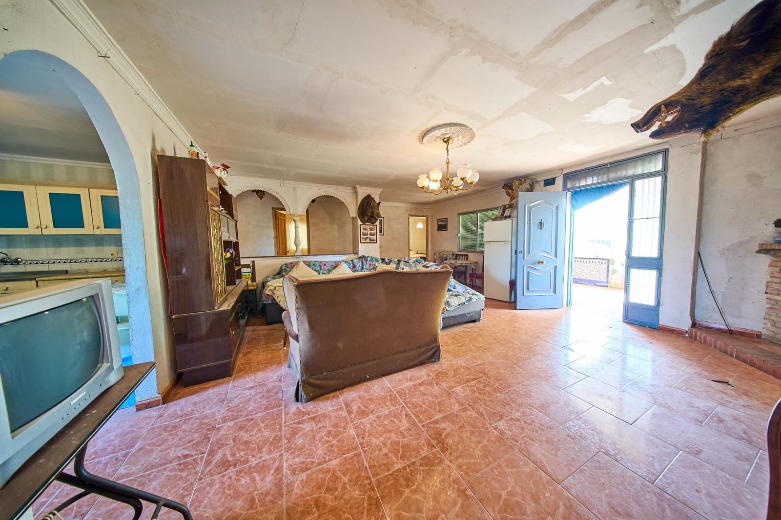 5 bedroom Finca/Country House for sale in Moraleda de Zafayona - € 180,000 (Ref: 9975598)